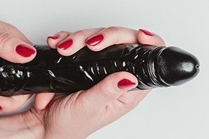 Як правильно використовувати фаллоімітатор: практичний посібник для новачків фото